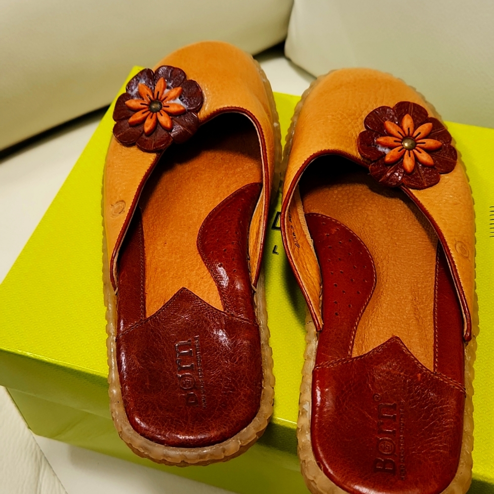 Born size 51/2 handmade leather flats